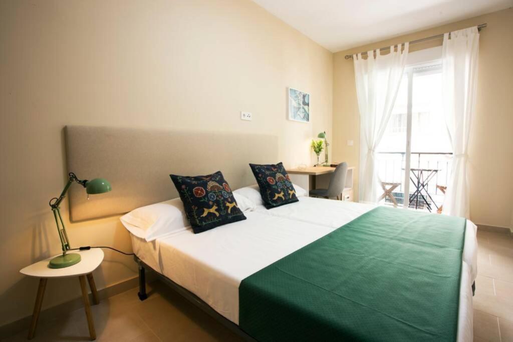Sweet Apartment Малага Екстериор снимка