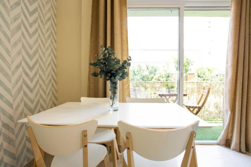 Sweet Apartment Малага Екстериор снимка