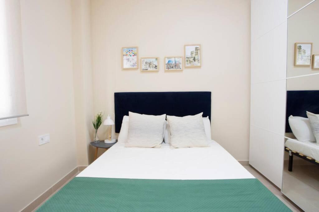 Sweet Apartment Малага Екстериор снимка