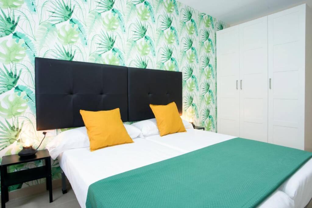 Sweet Apartment Малага Екстериор снимка
